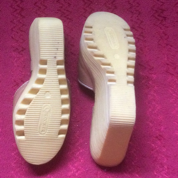 Cherokee Leather Wedge Shoes - Picture 3 of 5